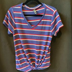 NWOT Alya women’s striped t-shirt